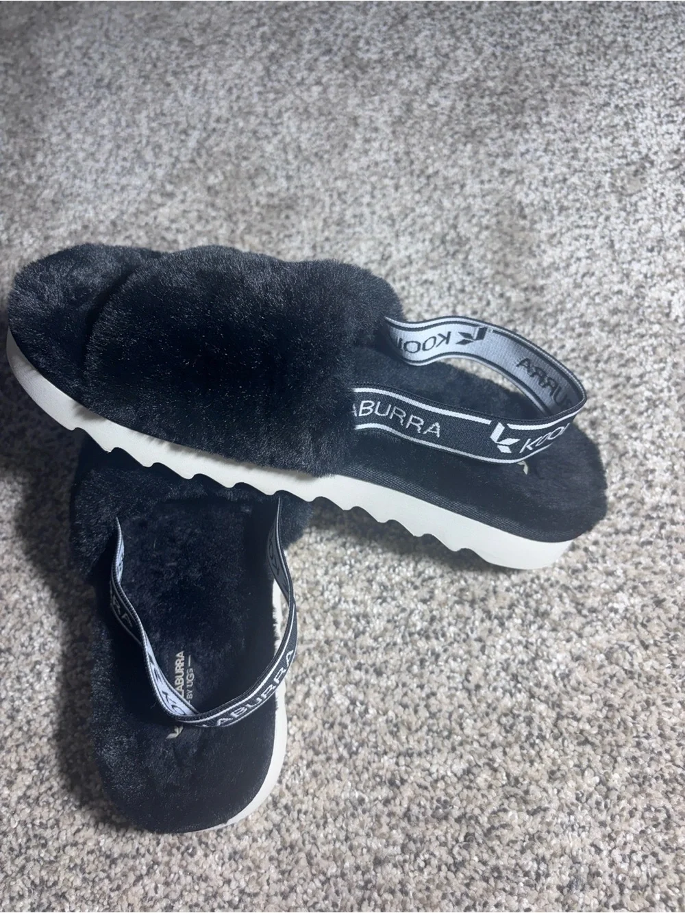 UGG Slippers Kids Size 3 DISCONTINUED KOOLABURRA Black Faux-Fur Slide Sandals